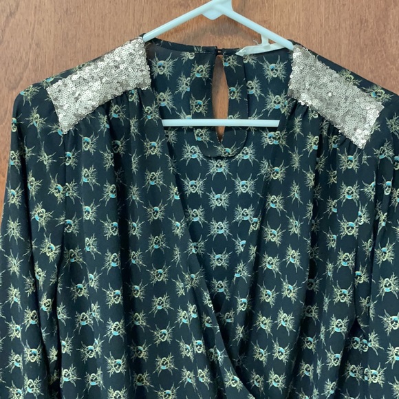 House of Harlow skull top - Picture 4 of 10